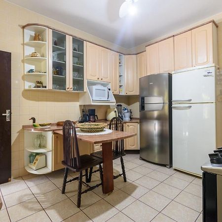 Casa Com Piscina Aquecida A 100M Da Praia 马利西亚斯 外观 照片
